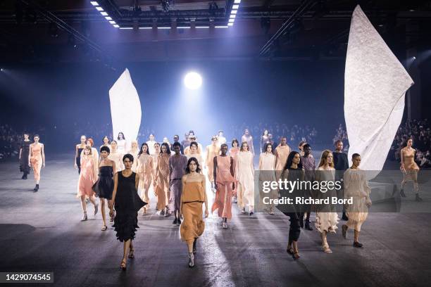 Models walk the runway during the Issey Miyake Womenswear Spring/Summer 2023 show as part of Paris Fashion Week on September 30, 2022 in Paris,...