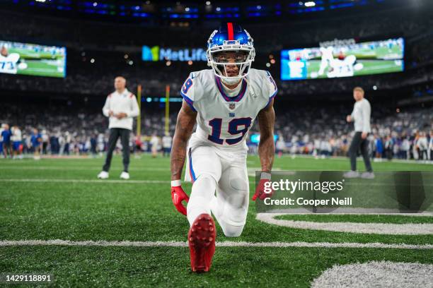 Kenny Golladay of the New York Giants stretches against the Dallas Cowboys at MetLife Stadium on September 26, 2022 in East Rutherford, New Jersey.