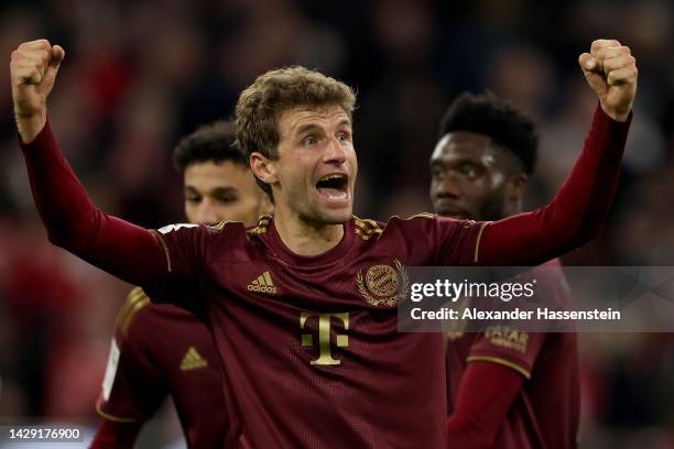 Thomas Müller of FC Bayern Mücnhen celebrates scoring the 4th team goal during the Bundesliga match between FC Bayern München and Bayer 04 Leverkusen...