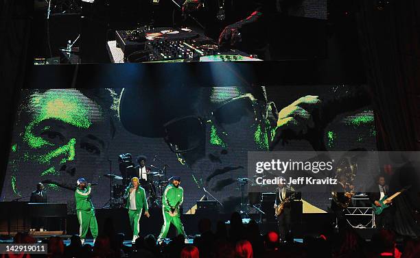 Travie McCoy, Black Thought and Kid Rock perform on stage at the 27th Annual Rock And Roll Hall Of Fame Induction Ceremony at Public Hall on April...