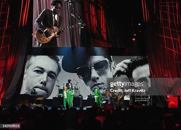 Travie McCoy, Black Thought and Kid Rock perform on stage at the 27th Annual Rock And Roll Hall Of Fame Induction Ceremony at Public Hall on April...