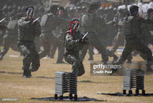 74th Parallel 16 74th Parallel South Stock Photos, High-Res Pictures, and Images ...