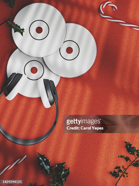christmas  items with music cd cassette - musikgeschäft stock-fotos und bilder