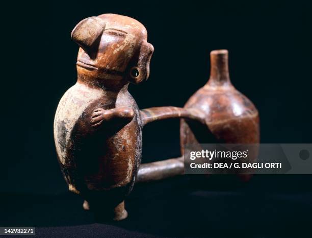 Inca Pot 169 Inca Pottery Stock Photos, High-Res Pictures, and Images - Getty Images