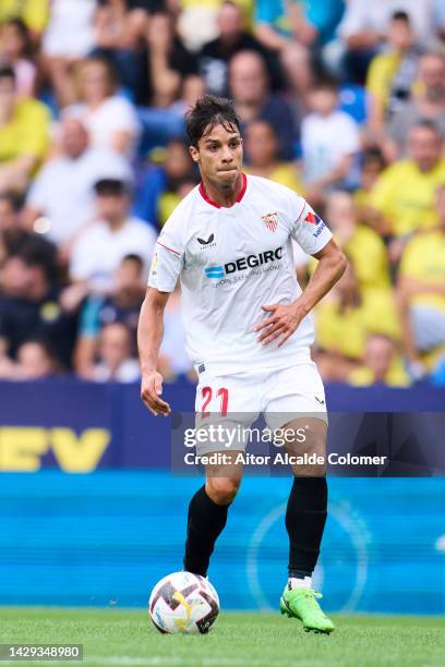 Oliver Torres Munoz of Sevilla FC in action during the LaLiga Santander match between Villarreal CF and Sevilla FC at Estadio de la Ceramica on...