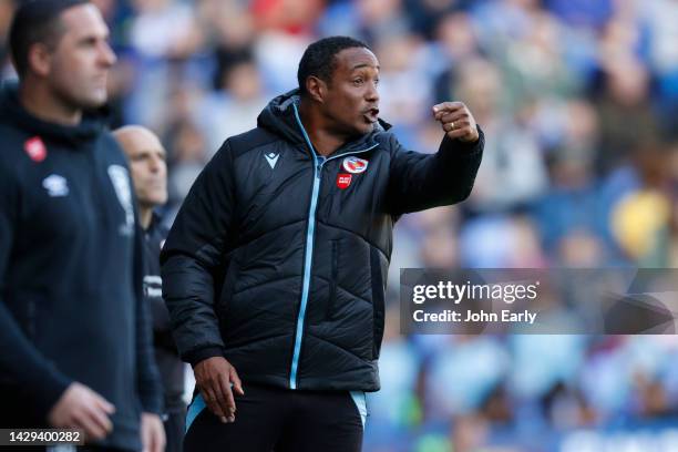 Paul Ince Manager of Reading during the Sky Bet Championship between Reading and Huddersfield Town at Select Car Leasing Stadium on October 01, 2022...