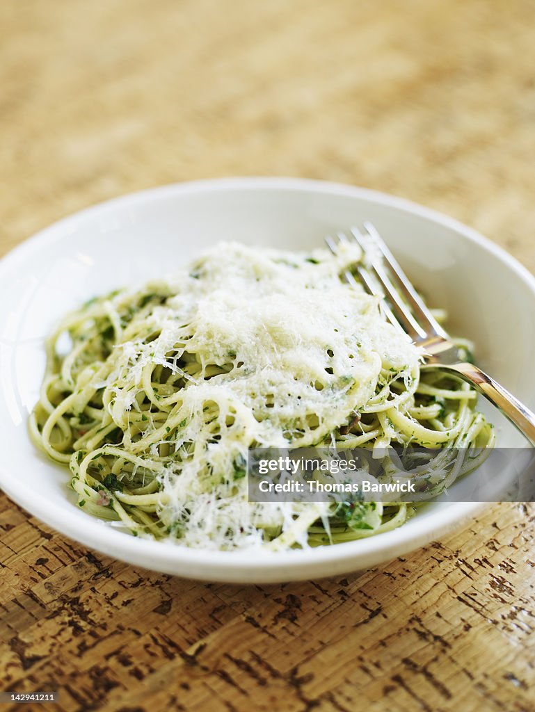 Spaghetti with anchovies, chilies, parsley