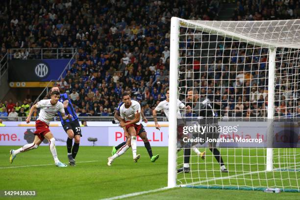 Chris Smalling of AS Roma heads the ball past Samir Handanovic of FC Internazionale to give the side a 2-1 lead during the Serie A match between FC...