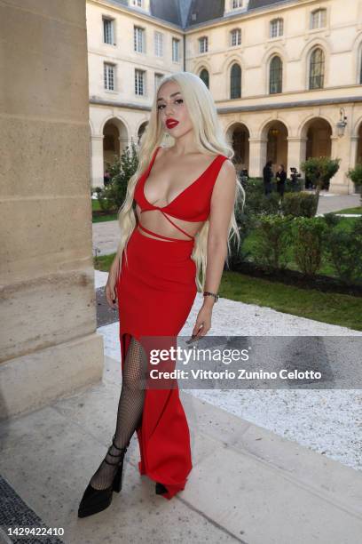 Ava Max attends the Monot Womenswear Spring/Summer 2023 show as part of Paris Fashion Week on October 01, 2022 in Paris, France.