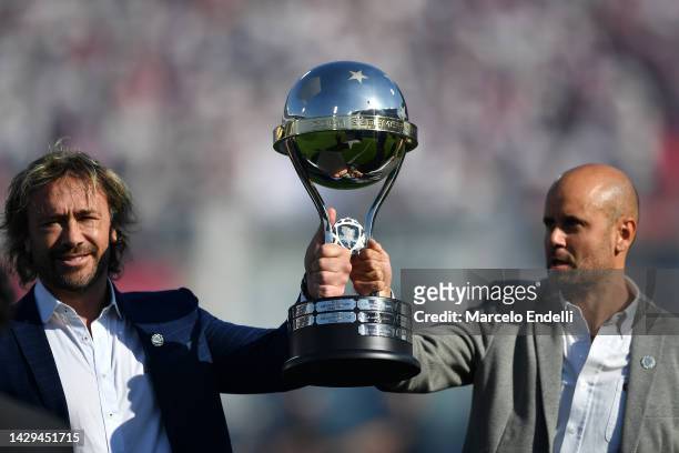 Diego Lugano and Miguel Angel Ramirez hold the Copa Sudamericana trophy prior the Copa CONMEBOL Sudamericana 2022 Final match between Sao Paulo and...