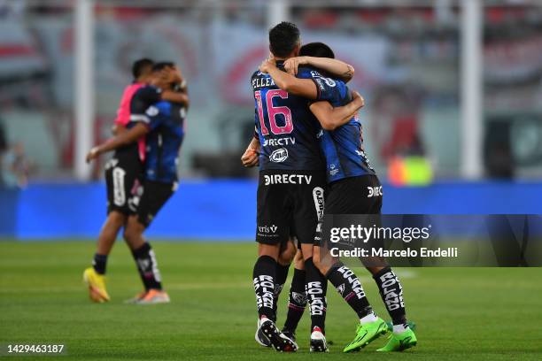 Cristian Pellerano of Independiente del Valle celebrates with teammates after the Copa CONMEBOL Sudamericana 2022 Final match between Sao Paulo and...