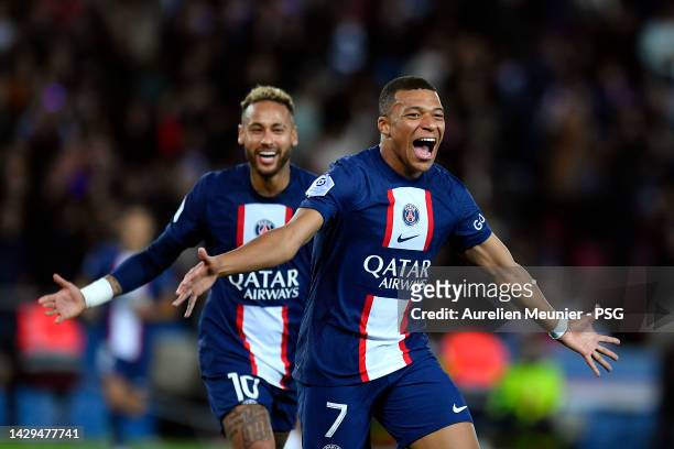 Kylian Mbappe of Paris Saint-Germain reacts after scoring during the Ligue 1 match between Paris Saint-Germain and OGC Nice at Parc des Princes on...