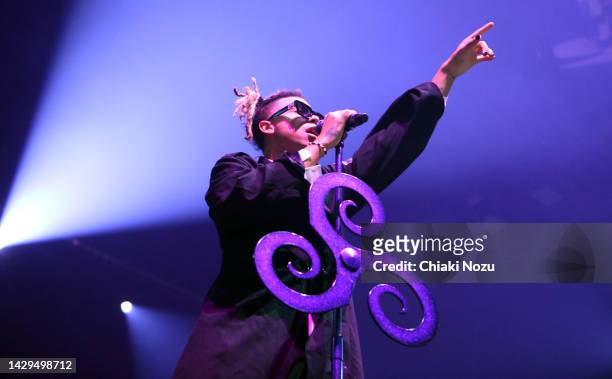 Iann dior performs at OVO Arena Wembley on October 01, 2022 in London, England.