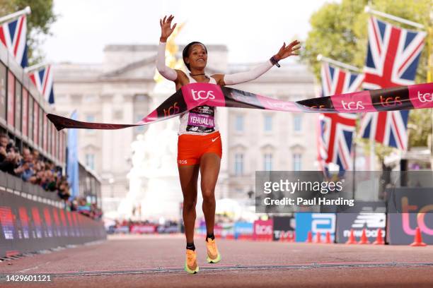 Yalemzerf Yehualaw of Ethiopia wins the Elite Women's Marathon during the 2022 TCS London Marathon on October 02, 2022 in London, England.