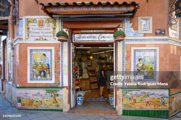 ceramics store in alicante - traditionally spanish stock pictures, royalty-free photos & images