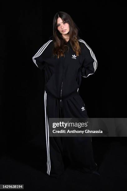 Emily Ratajkowski attends the Balenciaga Womenswear Spring/Summer 2023 show as part of Paris Fashion Week on October 02, 2022 in Villepinte, France.