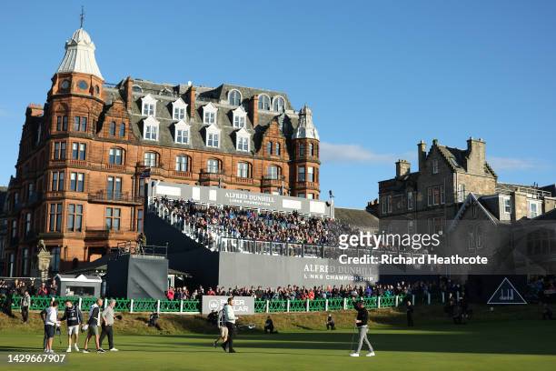 General view as Ryan Fox of New Zealand acknowledges spectators, after finishing their round on the 18th green, on Day Four of the Alfred Dunhill...