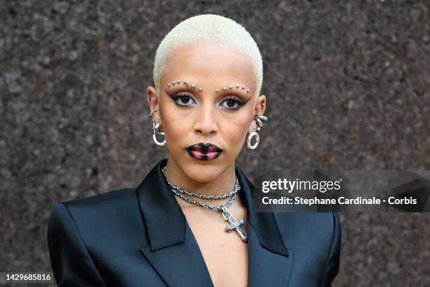 Doja Cat attends the Givenchy Womenswear Spring/Summer 2023 show as part of Paris Fashion Week on October 02, 2022 in Paris, France.