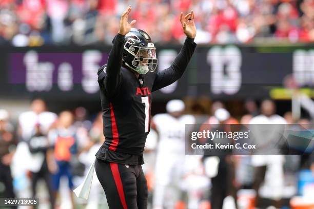 Marcus Mariota of the Atlanta Falcons reacts after scoring a touchdown during the fourth quarter of the game against the Cleveland Browns at...