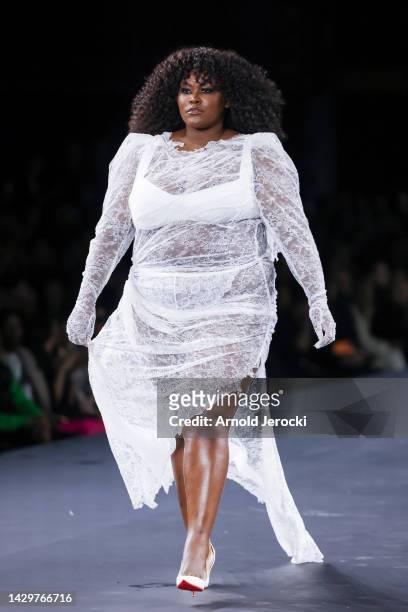 Yseult walks the runway during the "Le Defile Walk Your Worth" By L'Oreal Womenswear Spring/Summer 2023 show as part of Paris Fashion Week on October...