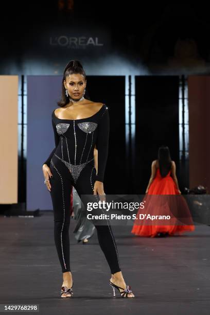 Leyna Bloom walks the runway during the "Le Defile Walk Your Worth" By L'Oreal Paris Womenswear Spring/Summer 2023 show as part of Paris Fashion Week...