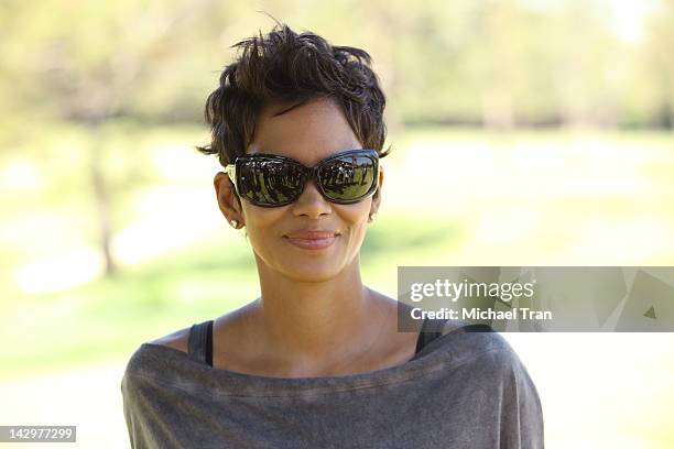 Halle Berry attends her 4th Annual Celebrity Golf Classic held at Wilshire Country Club on April 16, 2012 in Los Angeles, California.