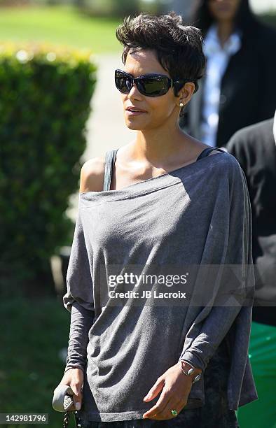 Halle Berry attends the 4th Annual Halle Berry Celebrity Golf Classic held at Wilshire Country Club on April 16, 2012 in Los Angeles, California.