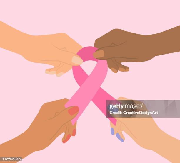 brustkrebs-sensibilisierungskonzept mit händchen, die ein rosa band halten - brustkrebs stock-grafiken, -clipart, -cartoons und -symbole