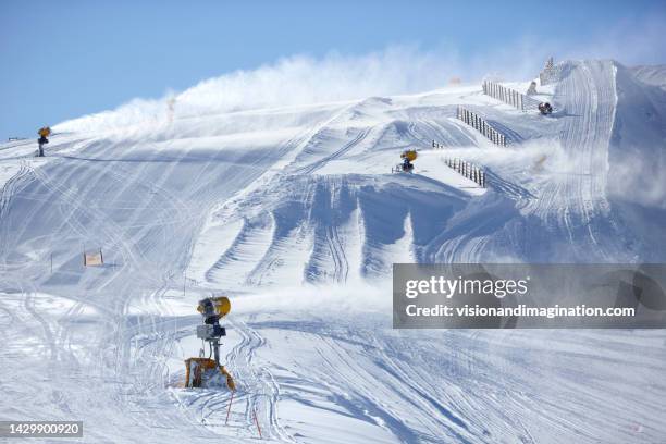 snow cannons in action - ski new zealand ストックフォトと画像