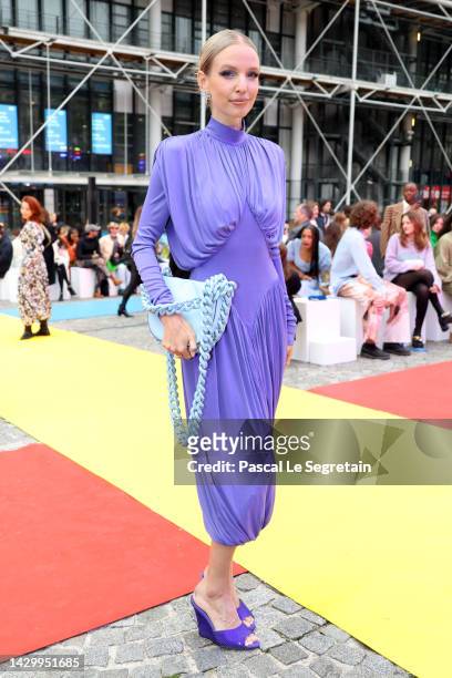 Leonie Hanne attends the Stella McCartney Womenswear Spring/Summer 2023 show as part of Paris Fashion Week on October 03, 2022 in Paris, France.