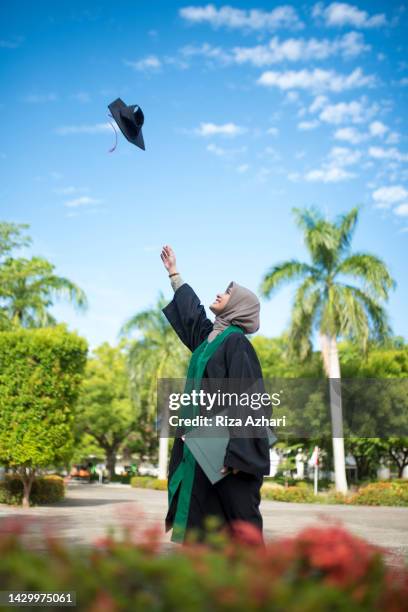 Graduation Finish Flying Finish Photos and Premium High Res Pictures - Getty Images