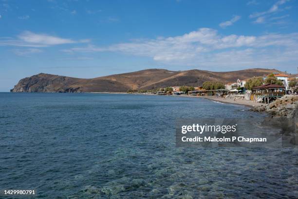 skala eresos (skala eresou), lesvos, greece - eressos is the birthplace of the poet sappho - mytilene fotografías e imágenes de stock