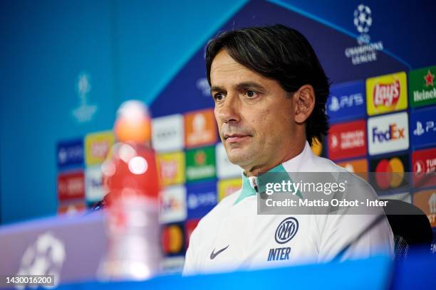 Head Coach Simone Inzaghi of FC Internazionale and Darmian Matteo of FC Internazionale speduring the press conference ahead of their UEFA Champions...