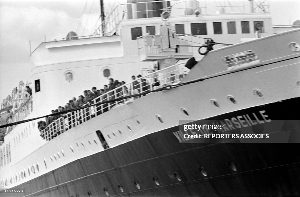 Arrival Of French Civilians And Militaries From Algeria In 1962
