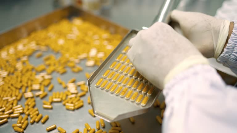 Pill Loading 1,790 Pharmaceutical Plant Worker Stock Videos, Footage, & 4K Video ...