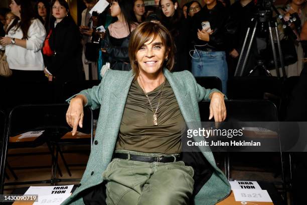 Carine Roitfeld attends the Rokh Womenswear Spring/Summer 2023 show as part of Paris Fashion Week on October 03, 2022 in Paris, France.