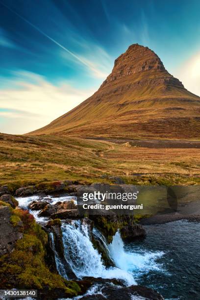 mount kirkjufell at snæfellsnes peninsula, western iceland - westfjords iceland stock pictures, royalty-free photos & images