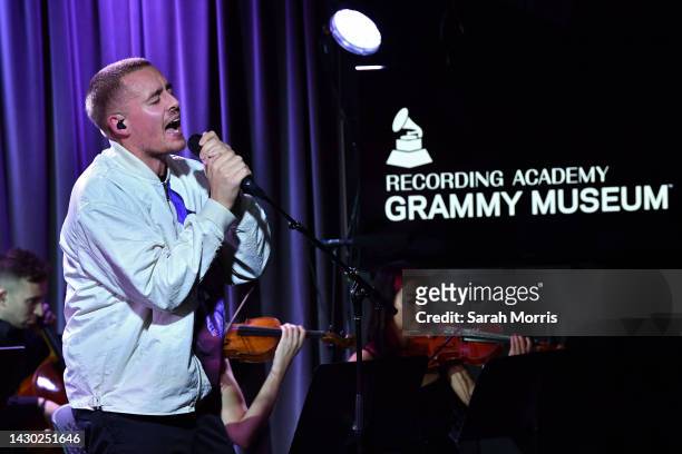 Dermot Kennedy performs during The Drop: Dermot Kennedy at The GRAMMY Museum on October 03, 2022 in Los Angeles, California.