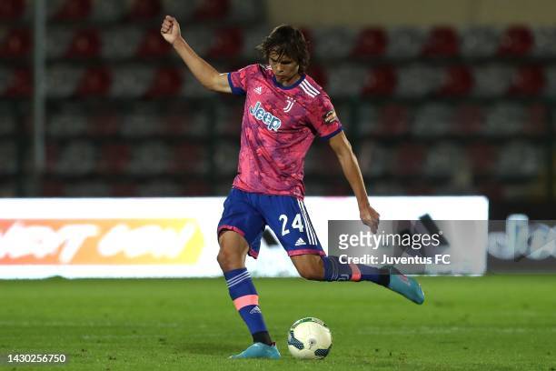 Martin Palumbo of Juventus Next Gen in action during the Serie C match between Juventus Next Gen and US Pergolettese at Stadio Giuseppe Moccagatta on...