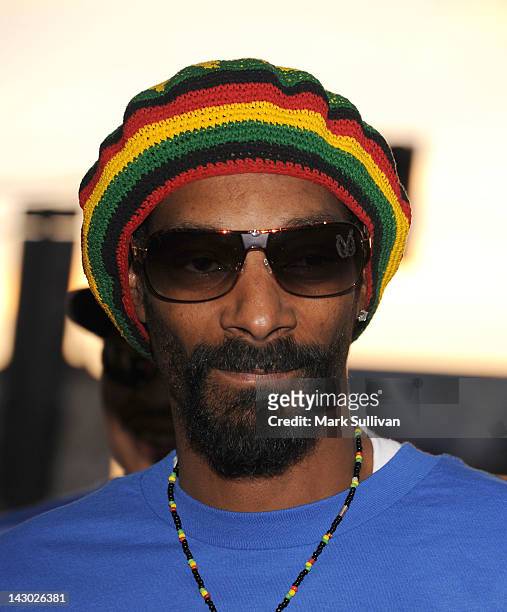 Snoop Dogg arrives for the premiere of Magnolia Picture's "Marley" at ArcLight Hollywood on April 17, 2012 in Hollywood, California.
