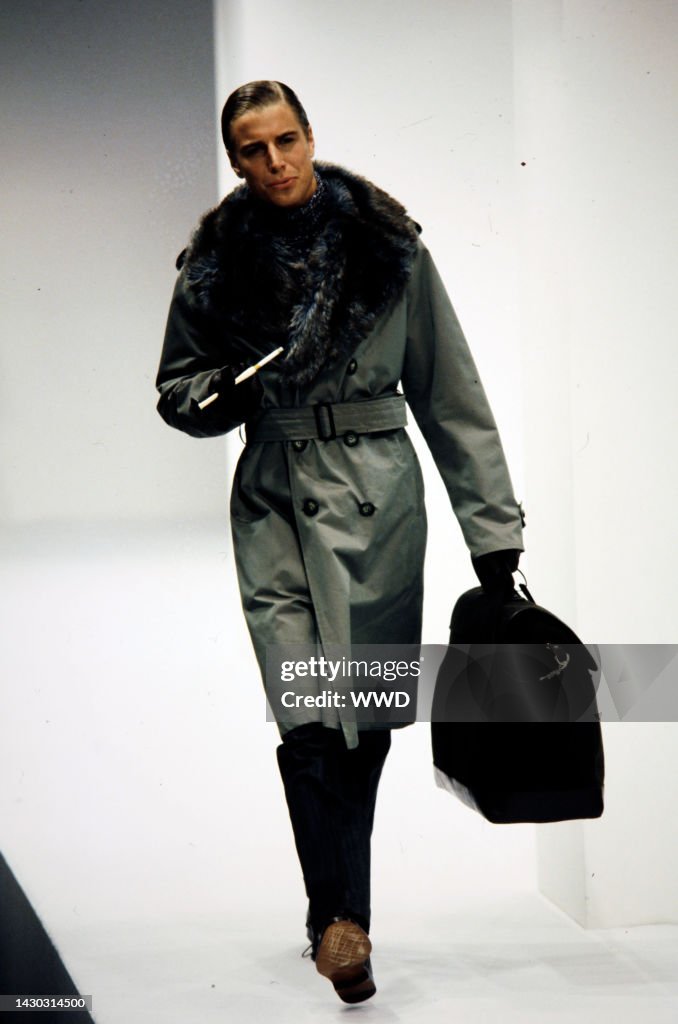 Dolce & Gabbana Fall 1995 Men's Ready To Wear Collection Runway Show News Photo - Getty Images Dolce & Gabbana Fall 1995 Men's Ready To Wear Collection Runway Show News Photo - Getty Images