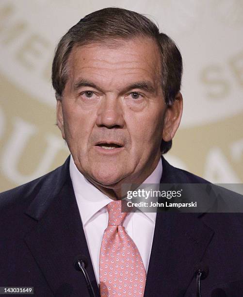 Candidate Tom Ridge 143 Tom Ridge Homeland Security Awards Stock Photos, High-Res Pictures ...