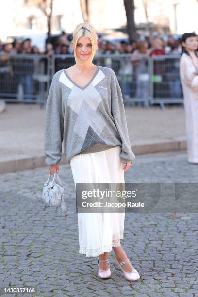 Pixie Geldof attends the Miu Miu Womenswear Spring/Summer 2023 show as part of Paris Fashion Week on October 04, 2022 in Paris, France.
