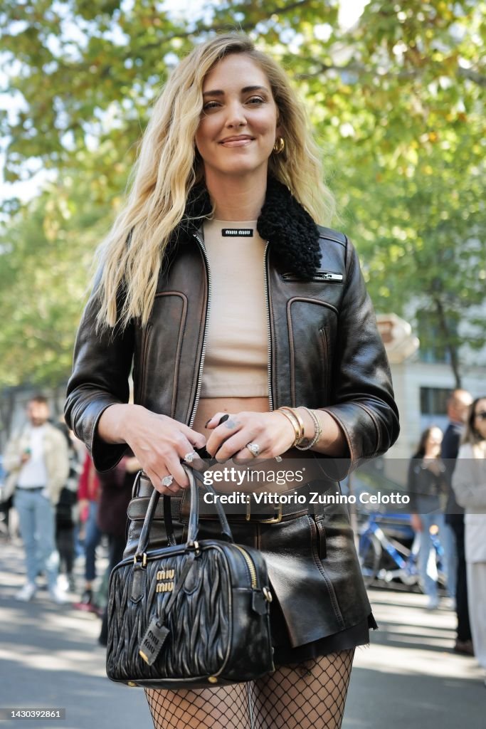 Miu Miu : Outside Arrivals - Paris Fashion Week - Womenswear Spring/Summer 2023