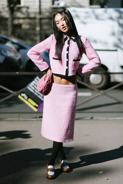 FRA: Street Style - Paris Fashion Week - Womenswear Spring/Summer 2023 : Day Nine