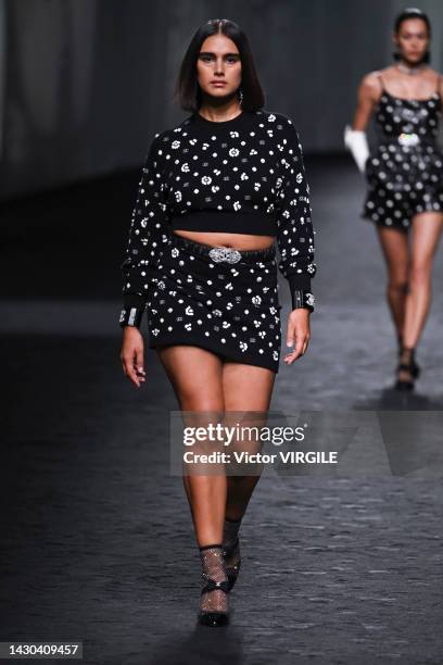 Jill Kortleve walks the runway during the Chanel Ready to Wear Spring/Summer 2023 fashion show as part of the Paris Fashion Week on October 4, 2022...