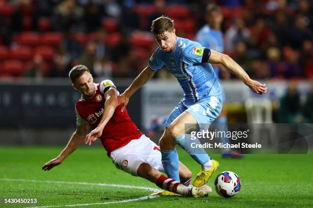 Andy King of Bristol City battles for possession with Ben Sheaf of Coventry City during the Sky Bet Championship match between Bristol City and...