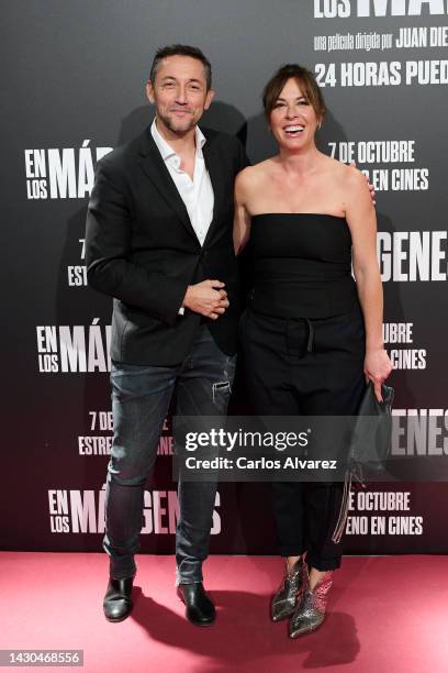 Javier Ruiz and Mamen Mendizabal attend the premiere of "En Los Margenes" at the Capitol cinema on October 04, 2022 in Madrid, Spain.