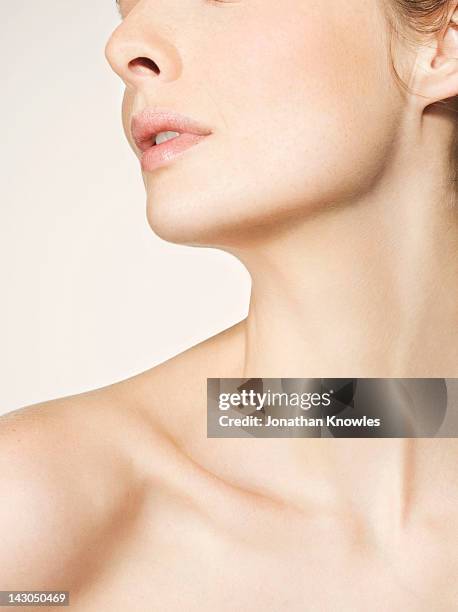 beauty portrait, nude, side view - chest torso stock-fotos und bilder