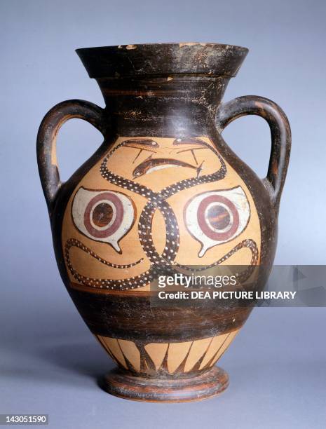 Amphora decorated with snakes and eyes, black-figure pottery. Greek Civilization. Leida, Rijksmuseum Van Oudheden